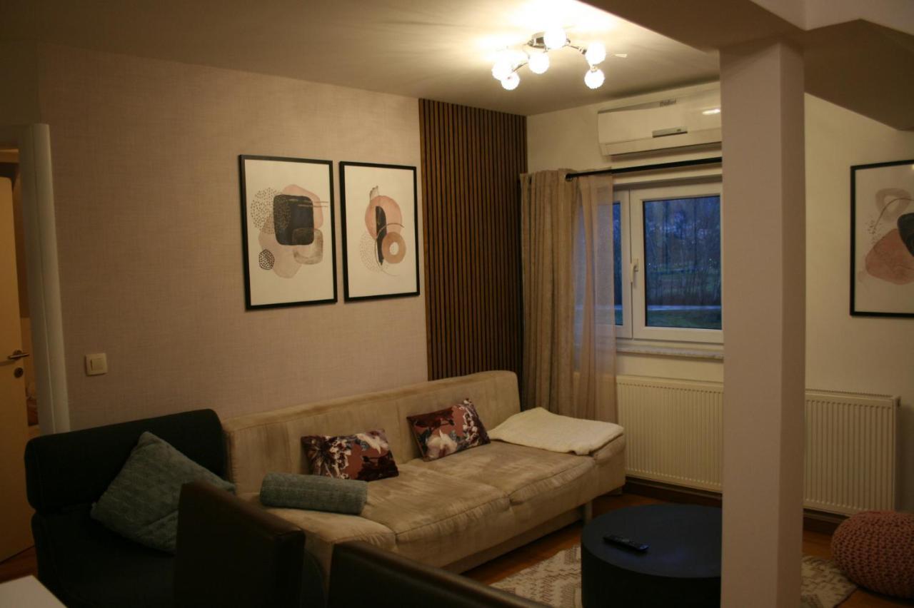 Apartamento Kaj-Lux Tuheljske Toplice Exterior foto